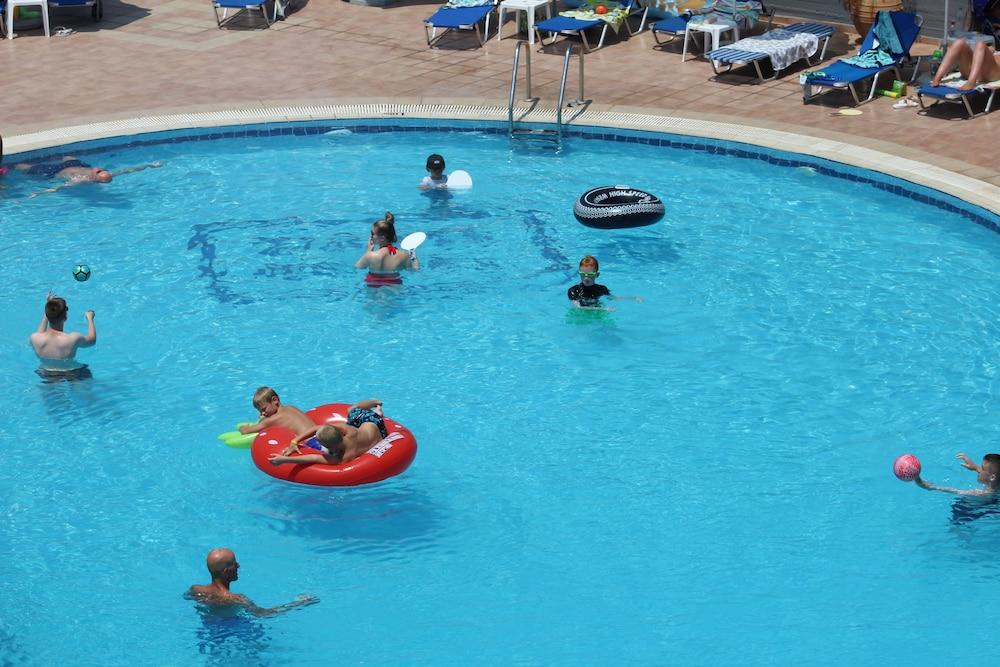 Lindos Nest Aparthotel Pefki  Exterior photo